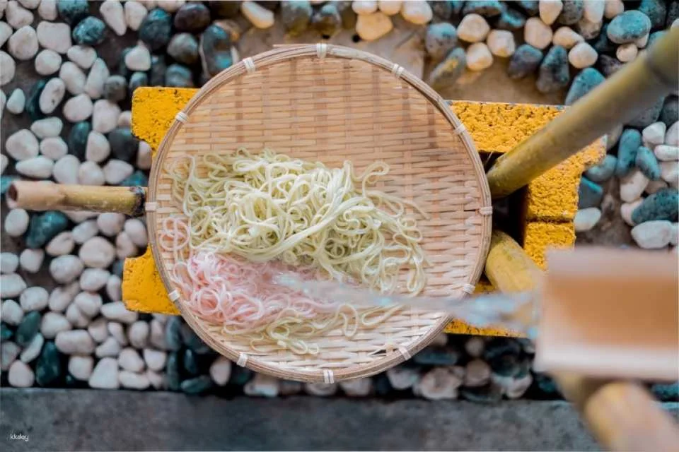 HSU’s Noodle in Shiding, New Taipei City | Flowing Noodles, Handmade Noodles, & Scallion Pancake DIY Experience | Family-Friendly Attraction in New Taipei