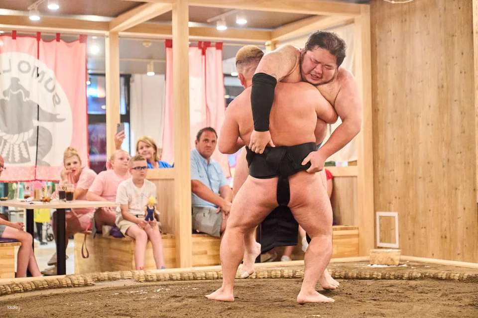 【Tokyo｜SUMOLAND TOKYO RYOGOKU】 Tokyo Ryogoku: Sumo experience & chicken hot pot & mochi making experience full package