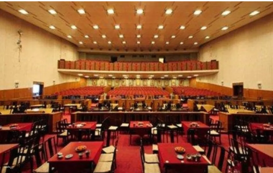 Beijing Opera Tickets (Beijing Liyuan Theatre)