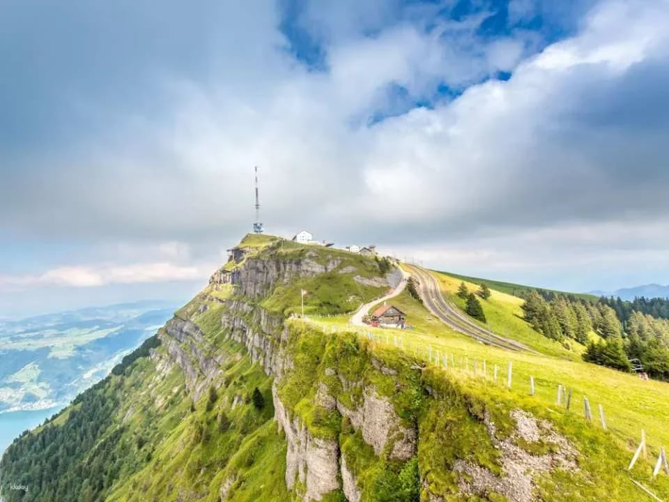 From Lucerne: Wellness Rigi Kaltbad incl. boat ticket and day pass Rigi cableways | Switzerland