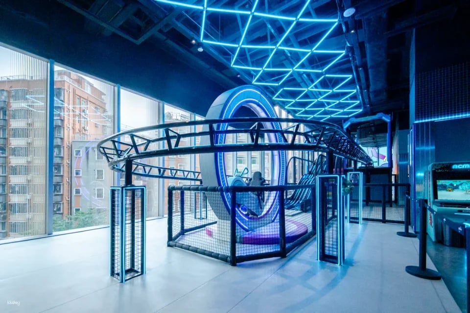 KP-FUN Trendy Amusement Street, Futian District, Shenzhen | Shenzhen's Largest Indoor Bumper Car Track | 70,000 sq ft, Two-Story, 100+ Tech-Savvy Playgrounds | Futian Zhongzhou Bay