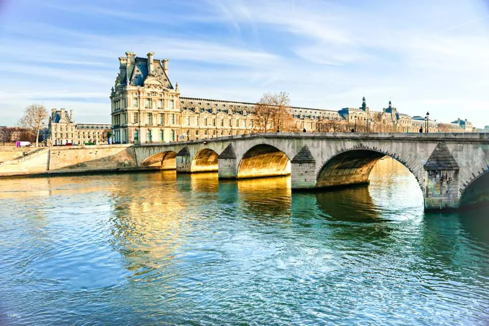 Paris Louvre Museum Ticket  with Tour Guide or Priority access to the Mona Lisa painting | optional Orsay ticket