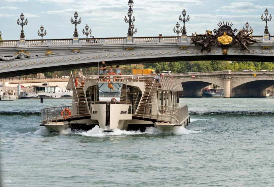 Seine River Bateaux Parisiens Cruise | France