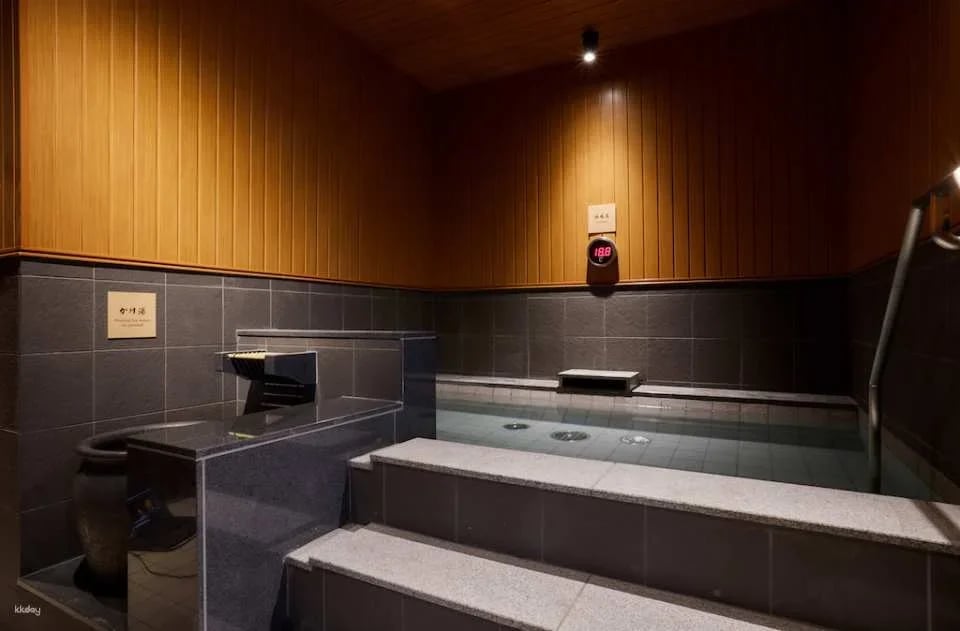 Osaka Bay Tower Solaniwa Onsen Hot Spring Ticket｜Japan
