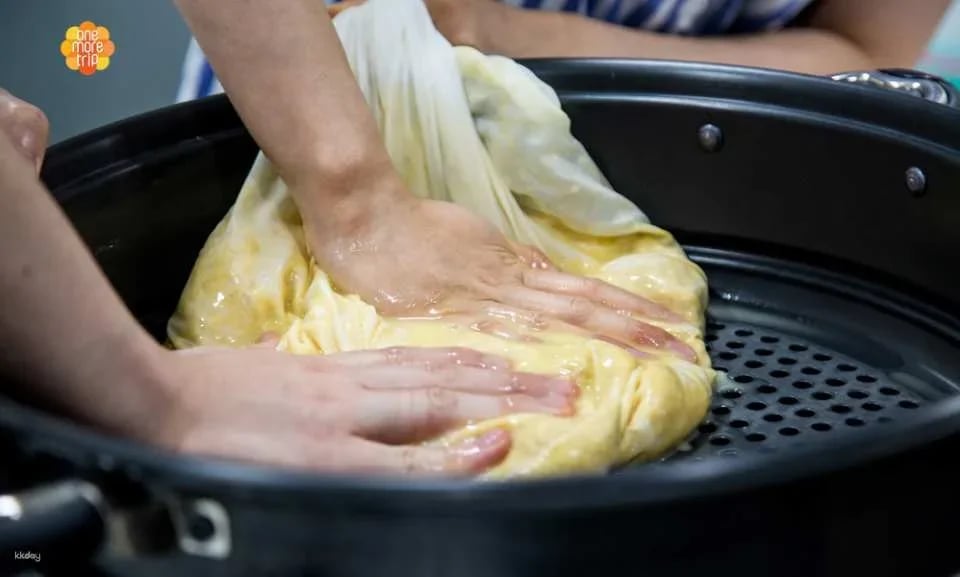 Donggeon Highville: Makgeolli Brewing Class | Seoul, South Korea