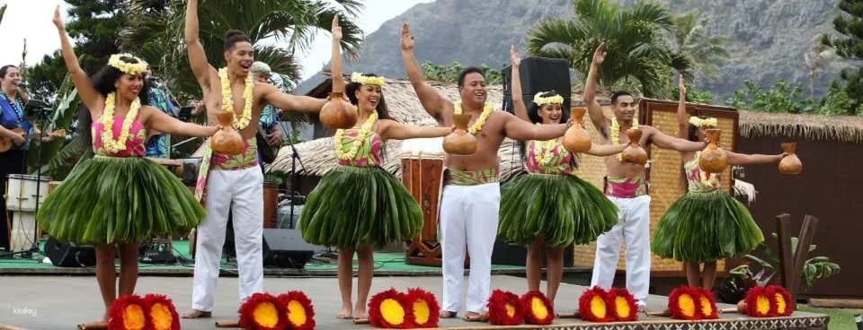 Sea Life Park | Aloha Kai Luau Dinner Show | Hawaii