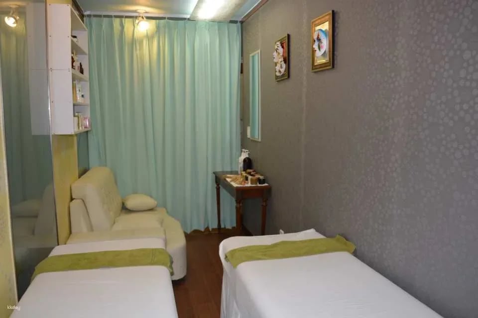 Mr. Park's Head Spa Experience | Myeongdong, South Korea