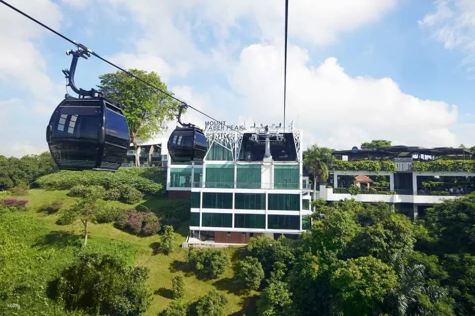 Singapore Cable Car SkyPass at Sentosa