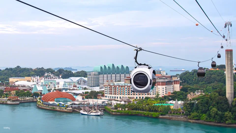 Singapore Cable Car SkyPass at Sentosa