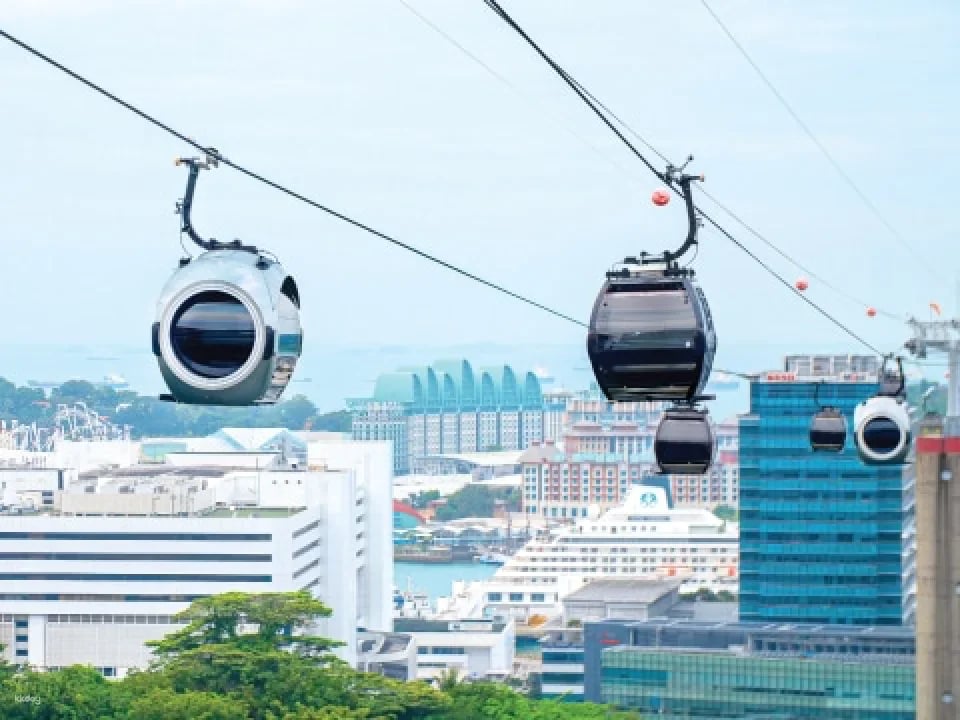Singapore Cable Car SkyPass at Sentosa