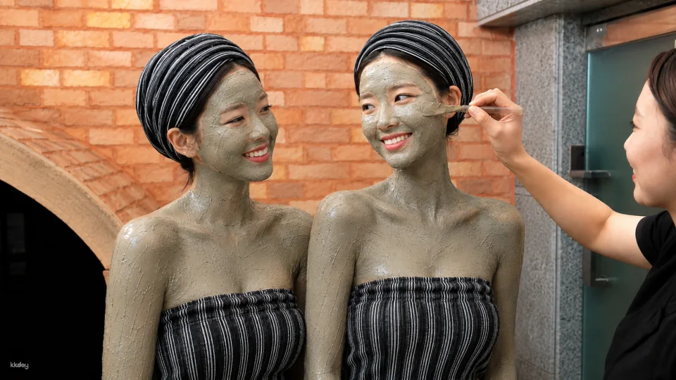 Myeongdong Hana Mud Korean Sauna, Body Scrub & Massage Spa for Women in Seoul