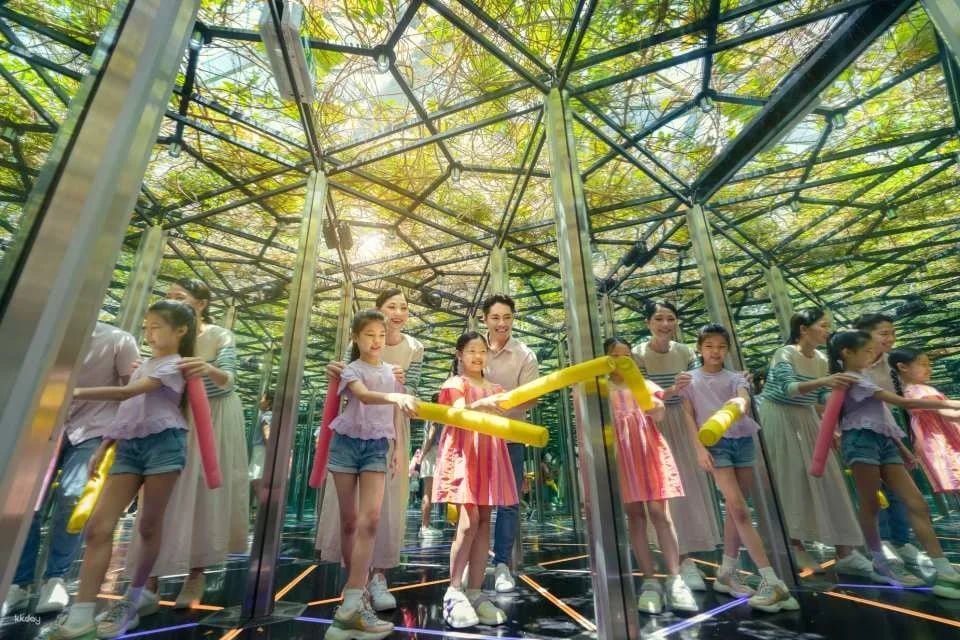 Jewel Changi Airport Attraction Tickets & Bundles: Canopy Park, Mastercard ® Canopy Bridge, Hedge Maze, Mirror Maze, Walking Net and Bouncing Net, Changi Studio | Singapore