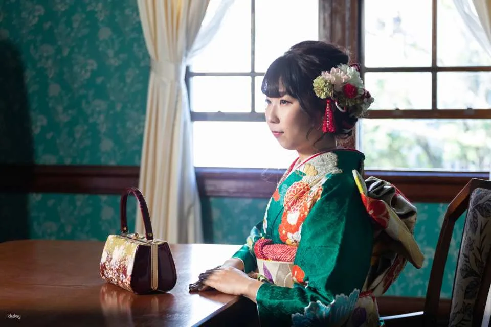 Fukuoka Elegance in Kimono with Professional Photoshoot Kayoikomachi