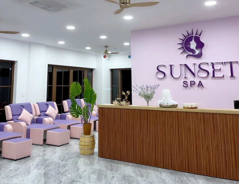 Sunset Spa & Massage Experience in Phu Quoc, Vietnam (Free Ao Dai Wearing Experience)
