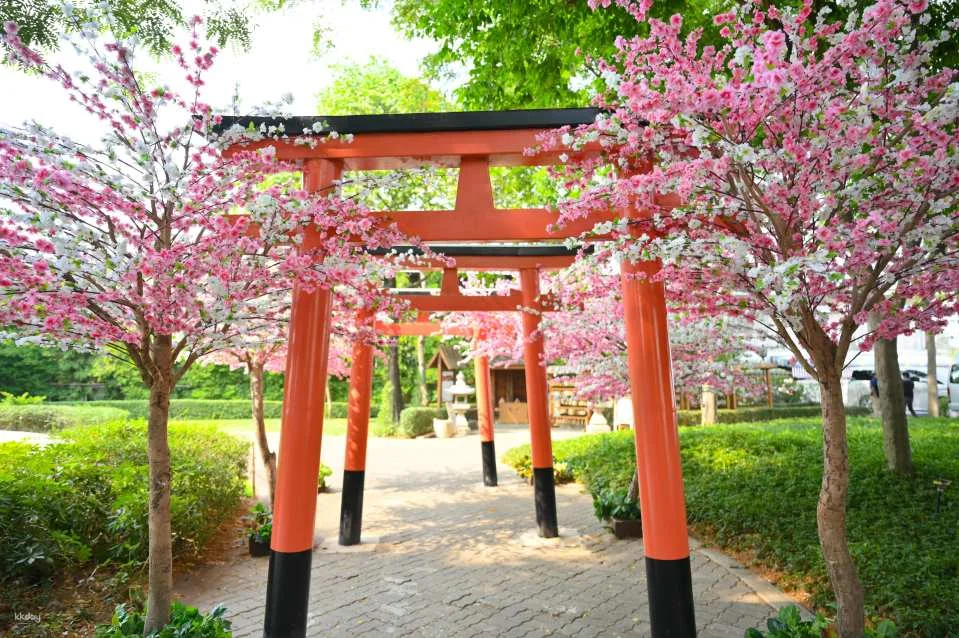 Save up to 40% | Ayutthaya Pass | Redeem up to 8 out of 10+ benefits (530599)