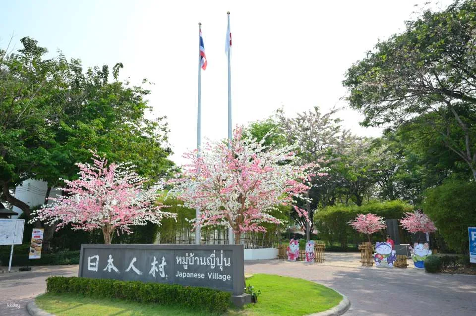 Save up to 40% | Ayutthaya Pass |  Redeem up to 8 out  of 10+ benefits