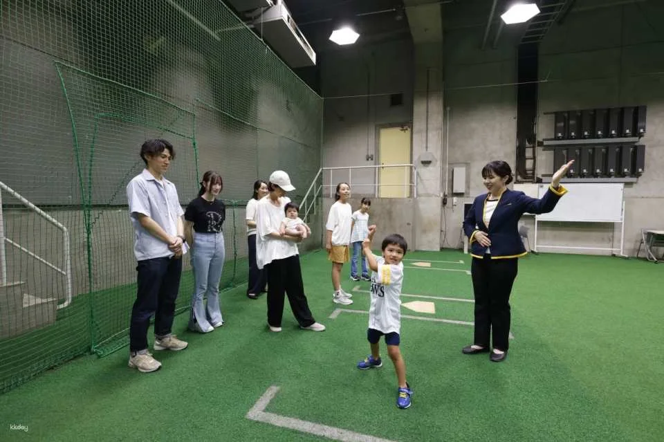 Japan | Fukuoka SoftBank Eagles & Mizuho PayPay Dome Guided Tour | Enjoy the Experience