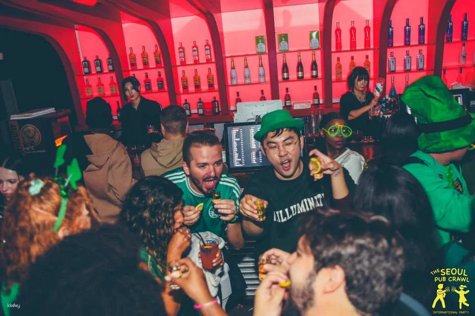 HONGDAE PUB CRAWL, Seoul