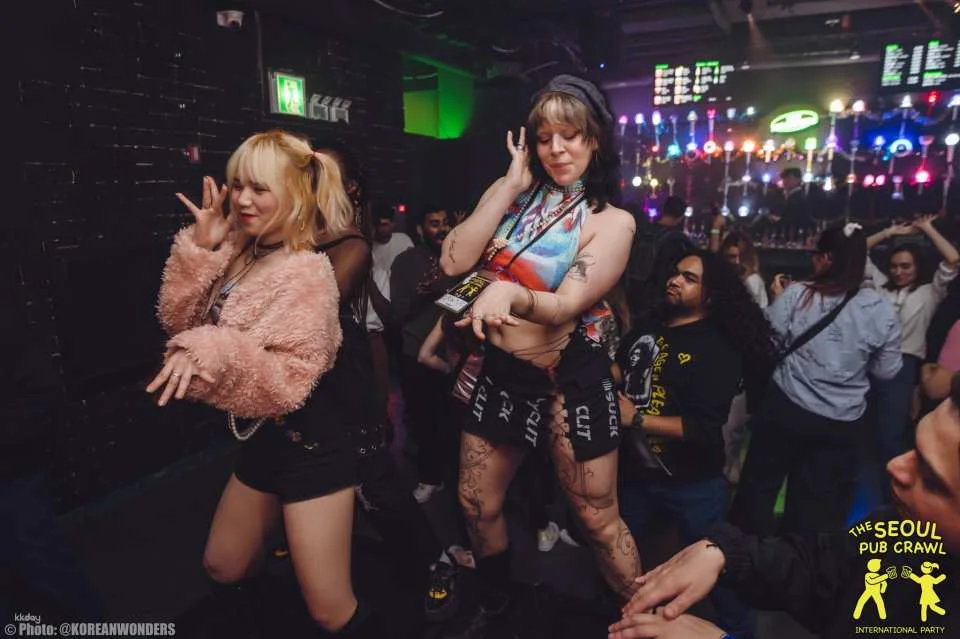 HONGDAE PUB CRAWL, Seoul