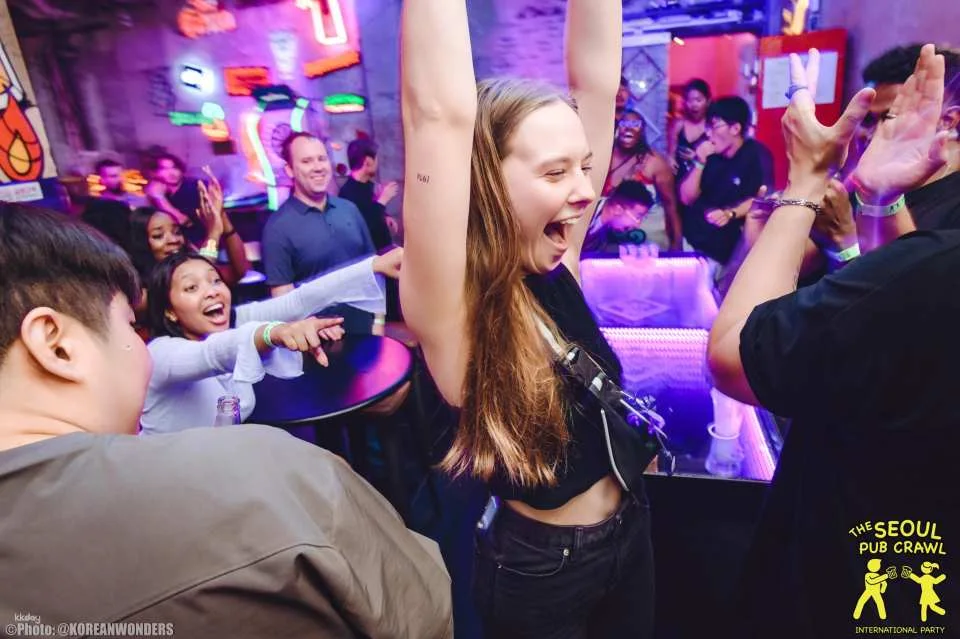 HONGDAE PUB CRAWL, Seoul