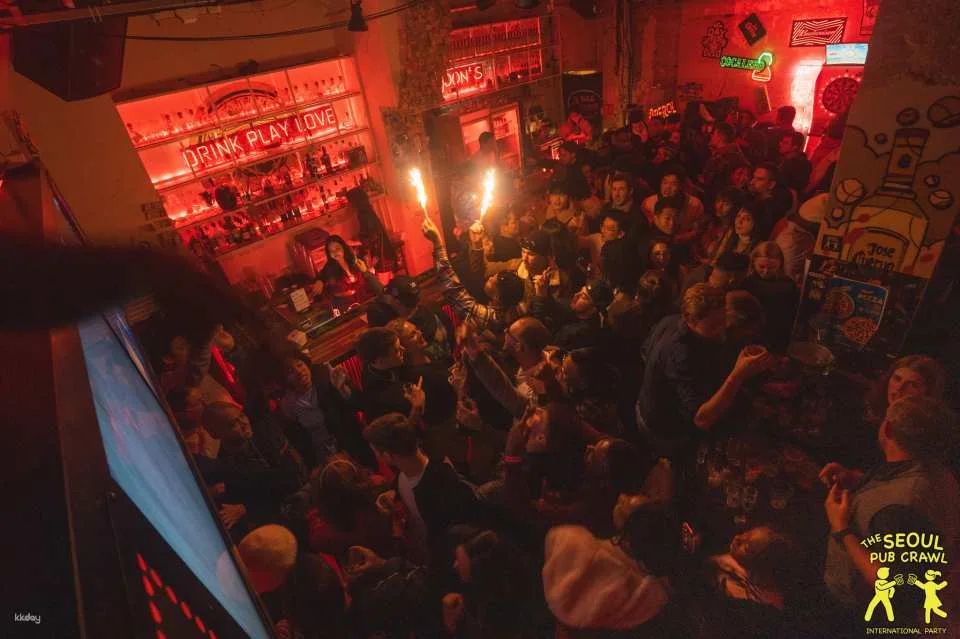 HONGDAE PUB CRAWL, Seoul