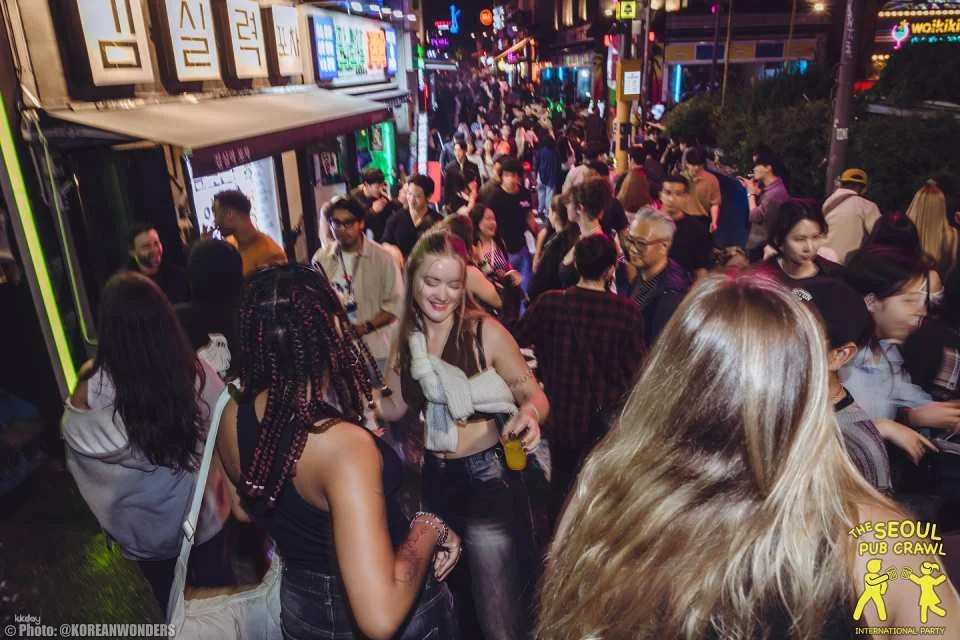 ITAEWON PUB CRAWL, Seoul