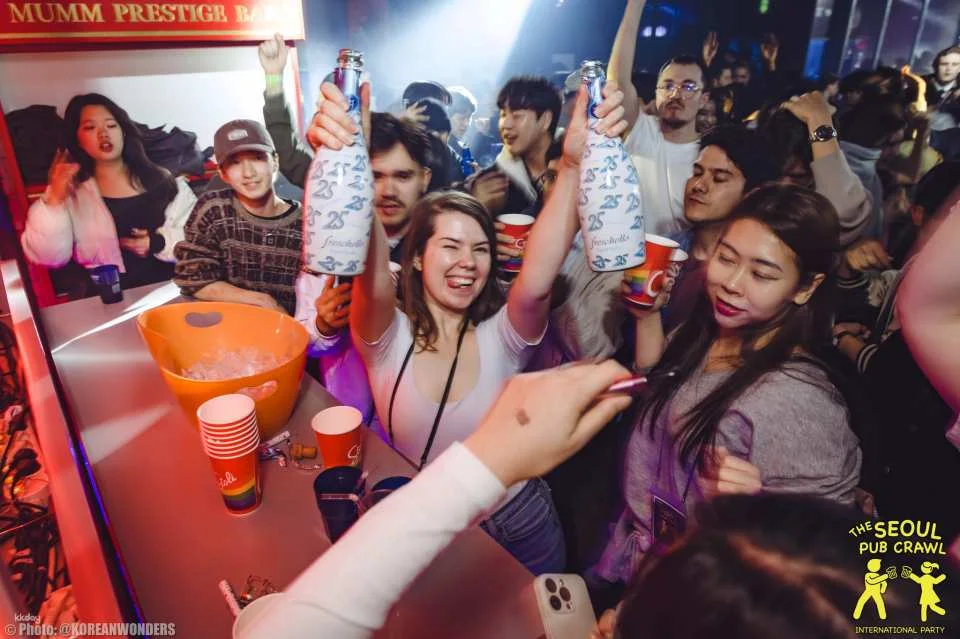 ITAEWON PUB CRAWL, Seoul