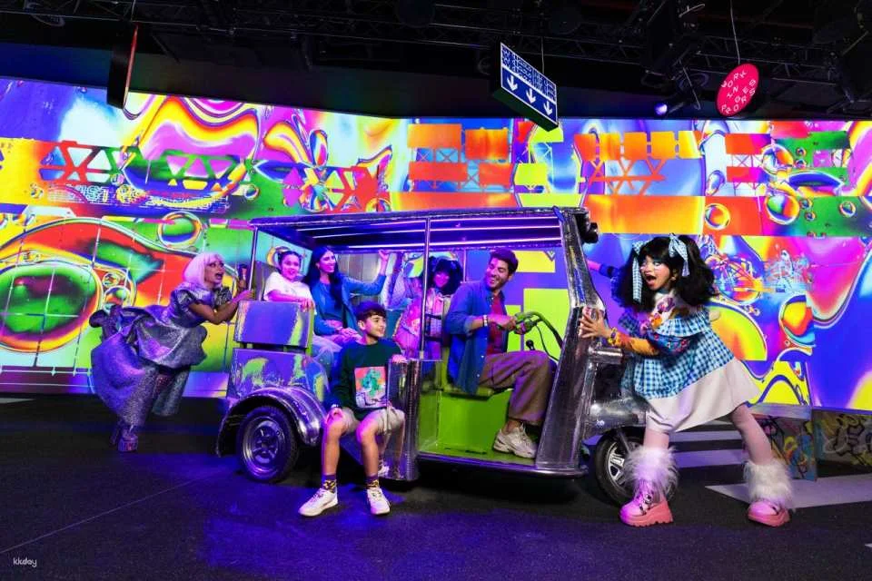 Dubai House of Hype Tour with Private Transfers