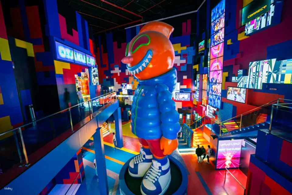 Dubai House of Hype Tour with Private Transfers