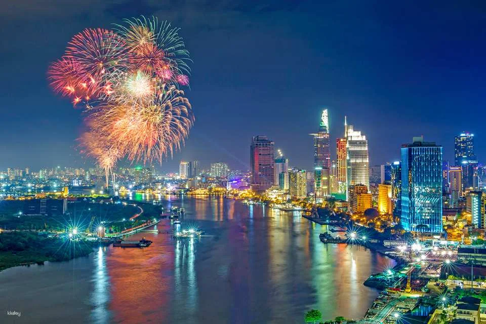 Vip Tour - New Year’s Eve Firework Speed Boat Cruise in Ho Chi Minh City - Free Beer & Finger food 2027 | Speedboat Tours ,Vietnam