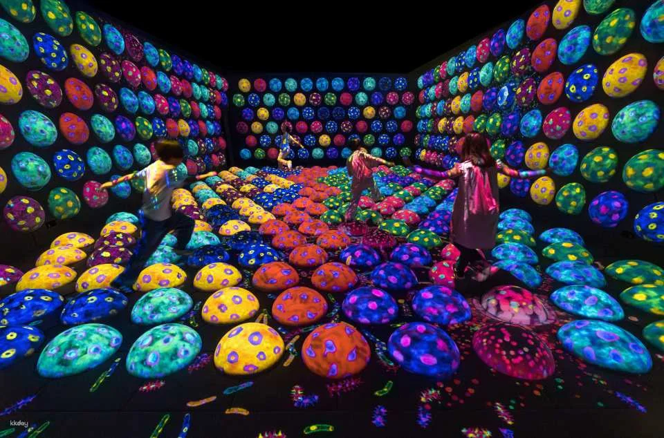 teamLab Biovortex Kyoto