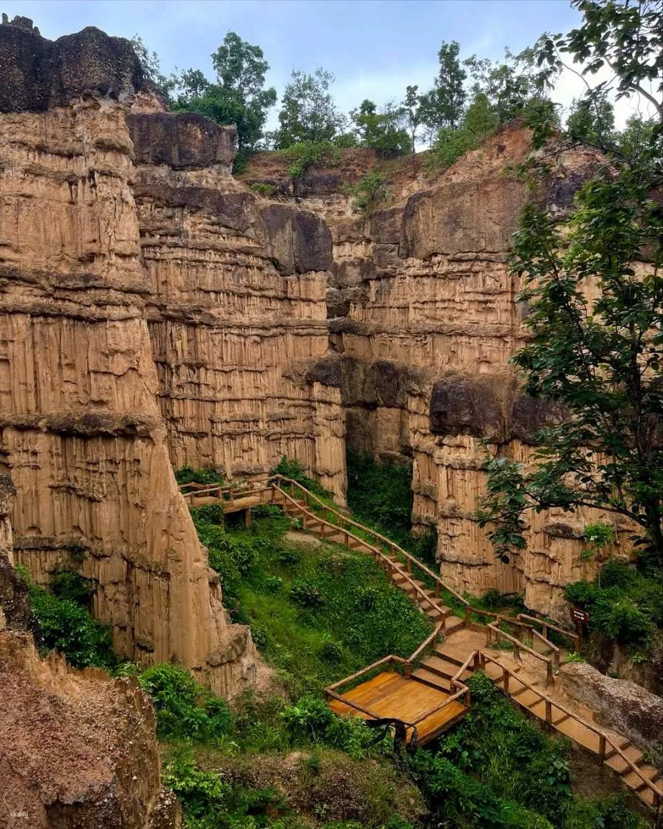 Chiang Mai Half Day Tour : Phachor Canyon and White Pagoda | Thailand (536284)