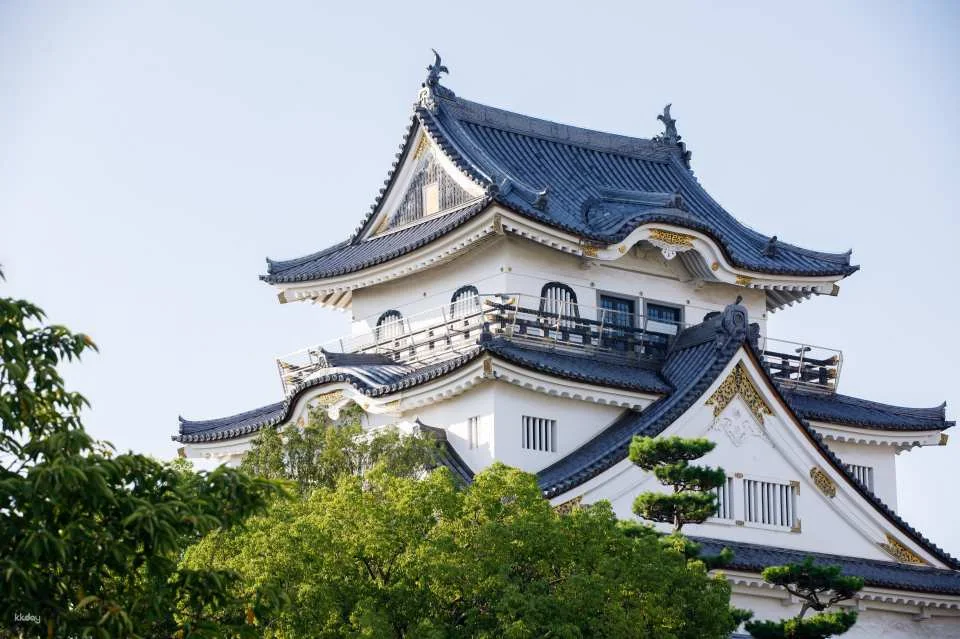 A Day Trip to Kishiwada Castle and Sugie Noh Theater in Osaka, Japan | Experience the Charm of a Century-Old Noh Theater
