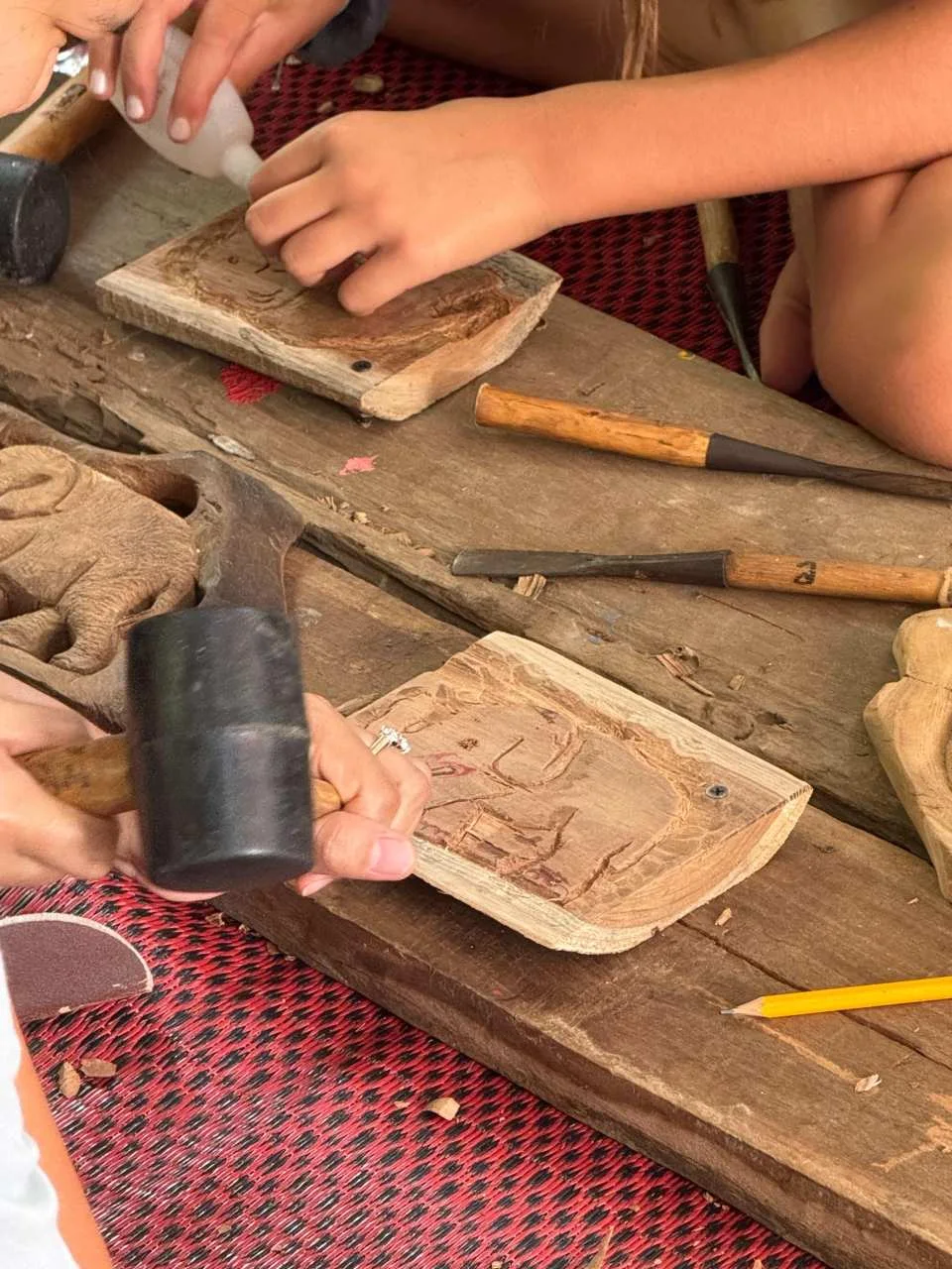 Thai Wood Carving Workshop: A Taste of Lanna Art at BAANTIPMANEE | Chiang Mai