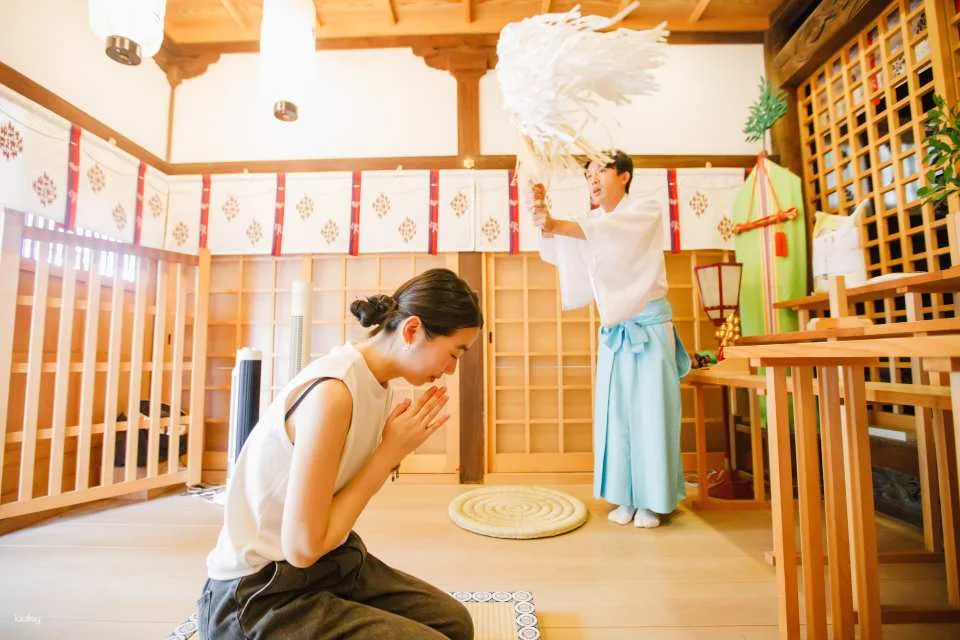 【Osaka Izumi】DIY Satake Glass Beads Experience (100-Year-Old) & Special Blessing at Shintamori Shrine