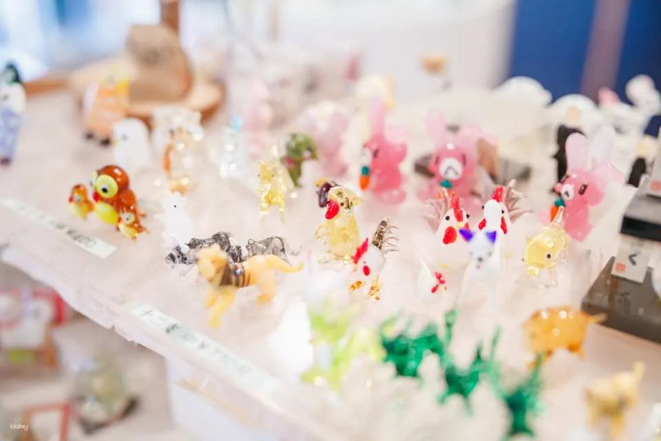 【Osaka Izumi】DIY Satake Glass Beads Experience (100-Year-Old) & Special Blessing at Shintamori Shrine