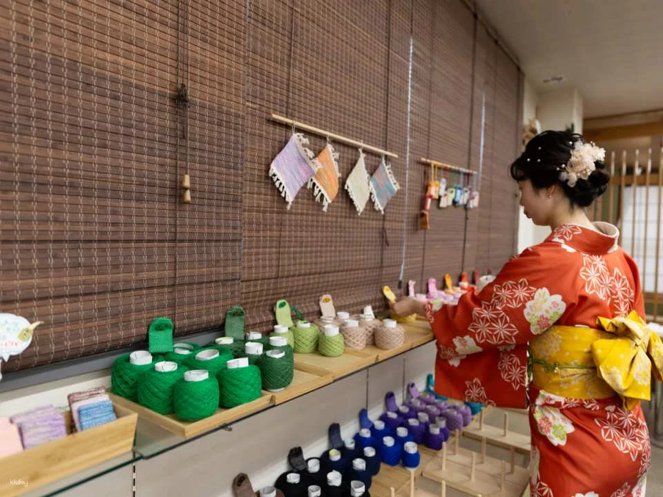 Tokyo, Japan | Hand-knitting experience at Orinami Asakusa store: Amulet making experience