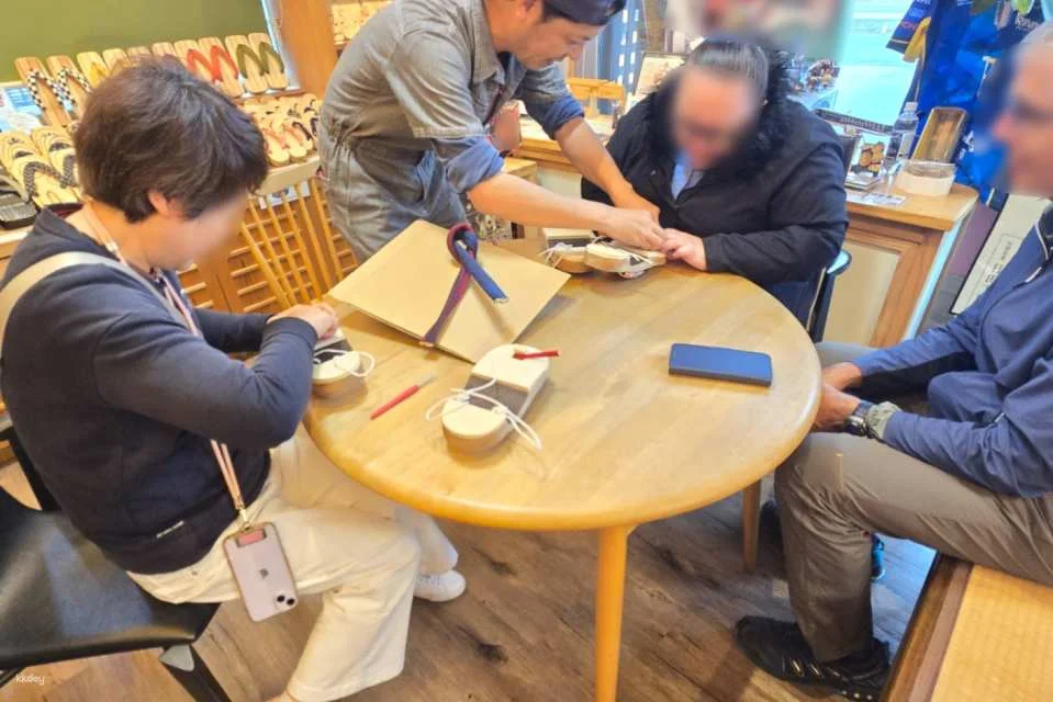 Oita Hita Geta Strap-Fitting Experience