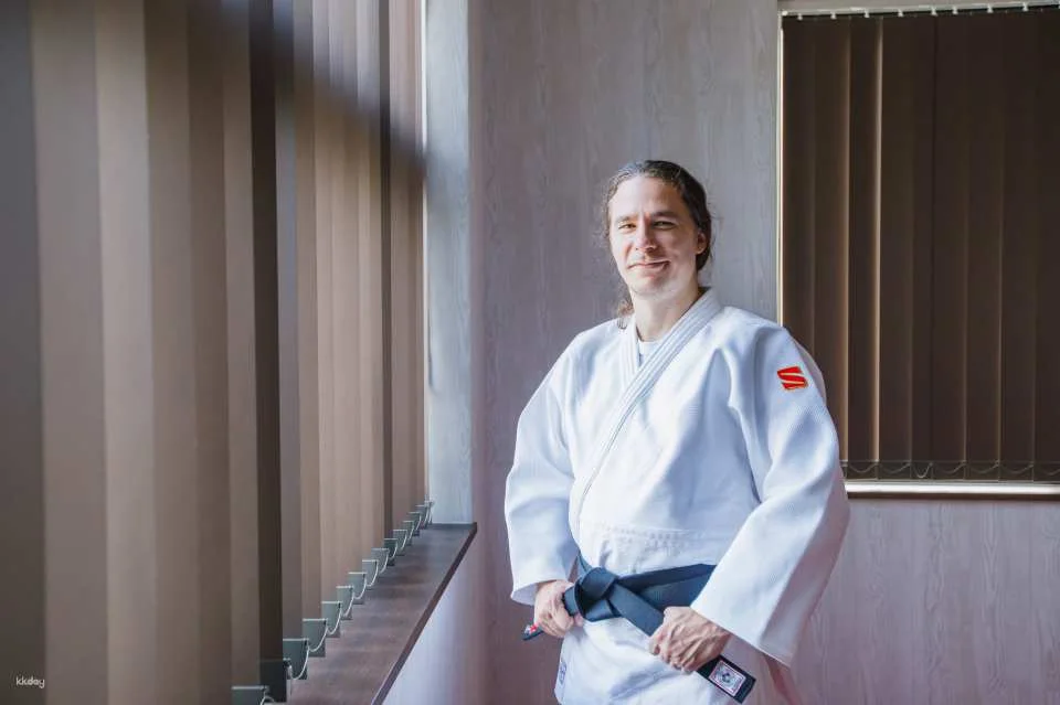 Osaka | Kuzakura Judo Uniform Factory Visit and Experience (including trying on clothes and receiving a souvenir handkerchief)