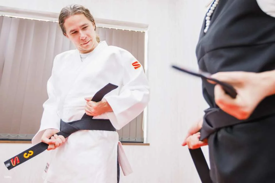 Osaka | Kuzakura Judo Uniform Factory Visit and Experience (including trying on clothes and receiving a souvenir handkerchief)