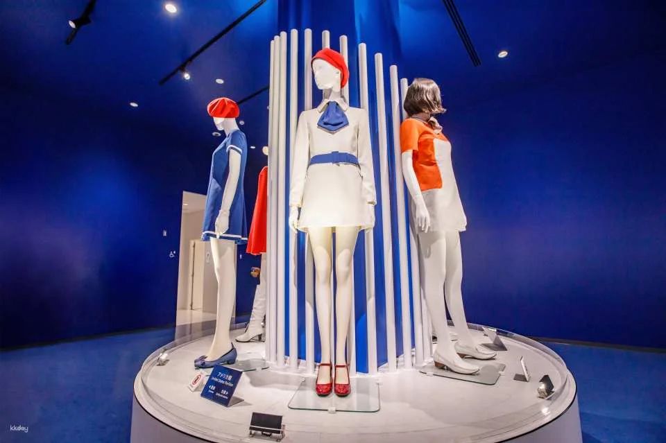 Half-day guided tour of Osaka Expo '70 Memorial Park: EXPO’70 Pavilion, Tower of the Sun, and Japanese Garden Visit Experience