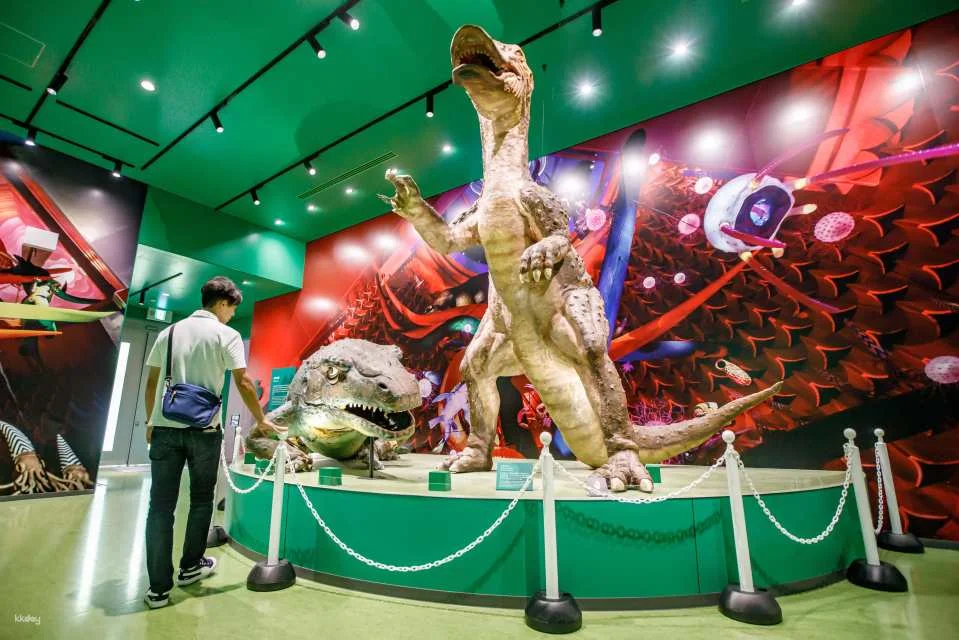 Half-day guided tour of Osaka Expo '70 Memorial Park: EXPO’70 Pavilion, Tower of the Sun, and Japanese Garden Visit Experience