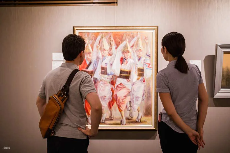 Special guided tour of the Kobayashi Museum of Art in Osaka and a leisurely half-day trip to enjoy Japanese sweets.