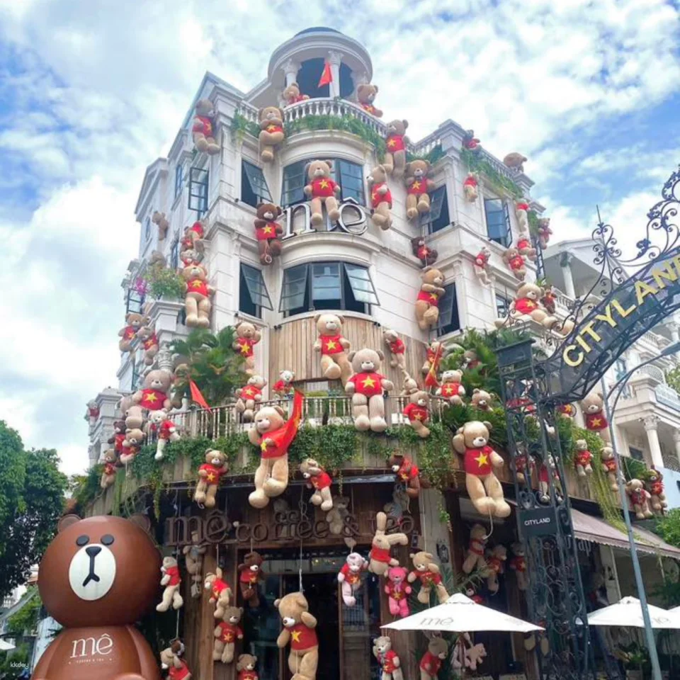Ho Chi Minh City | Instagramable Teddy Café & Monet Art Tour | Half Day Tour with Local Guide