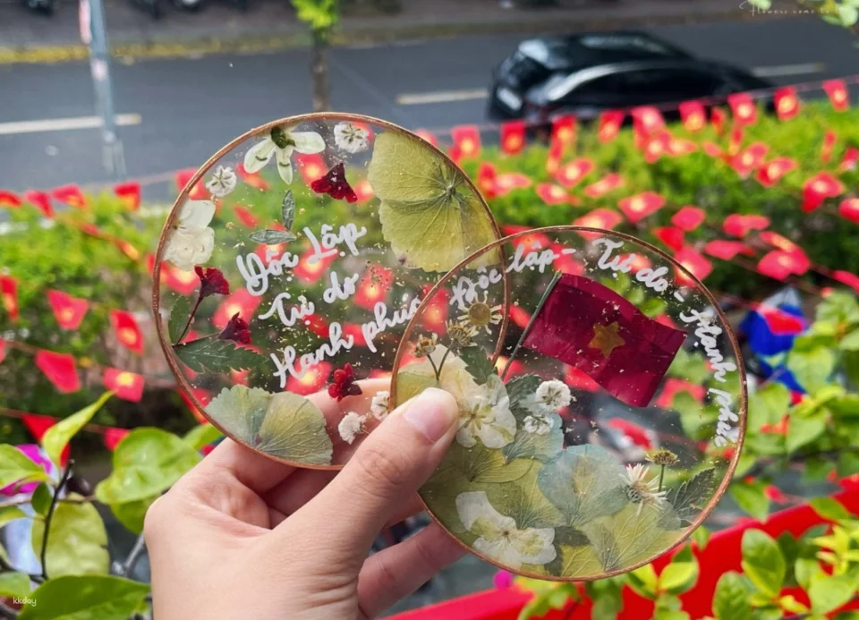 Ho Chi Minh City | Dried Flower Resin Workshop in Saigon