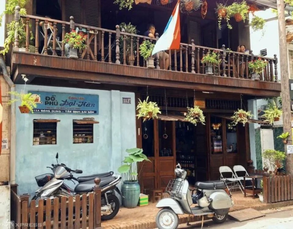 Ho Chi Minh City | Historical Journey Guided Tour in Saigon With Local Guide | Half day Tour in Saigon