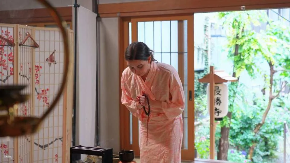 Osaka: Matcha Facial and Dry Head Spa (90 minutes) - A premium beauty experience enveloped in the aroma of matcha.
