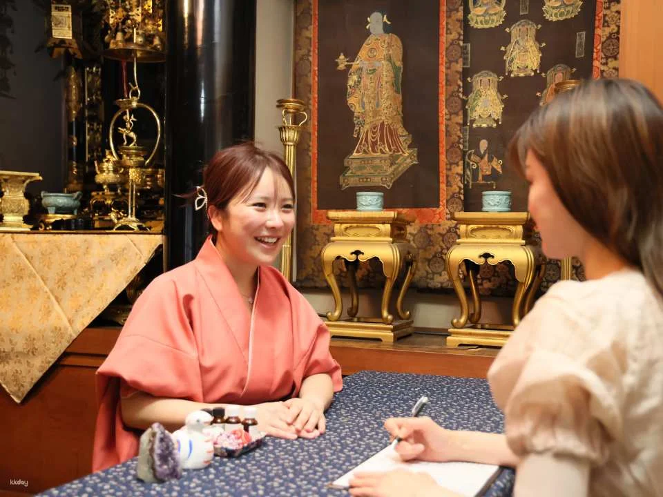 Osaka: Bamboo Oil Therapy (60 minutes) - Warm hand techniques that lead to deep healing