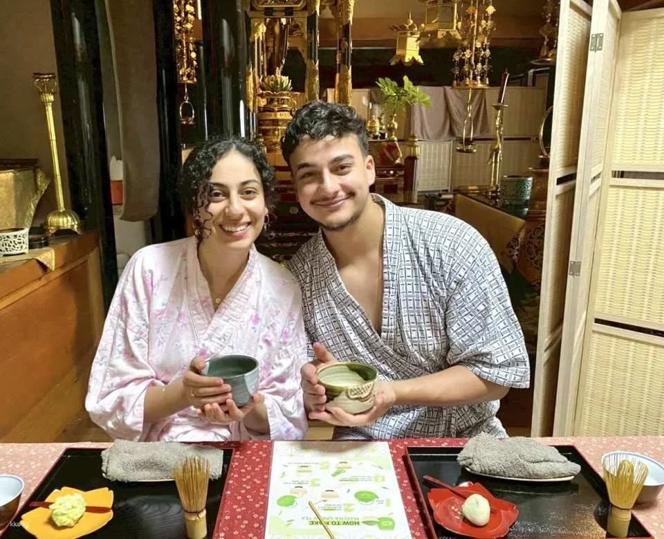 Osaka: Japanese Relaxation Experience with Matcha Tea and Footbath (45 minutes)