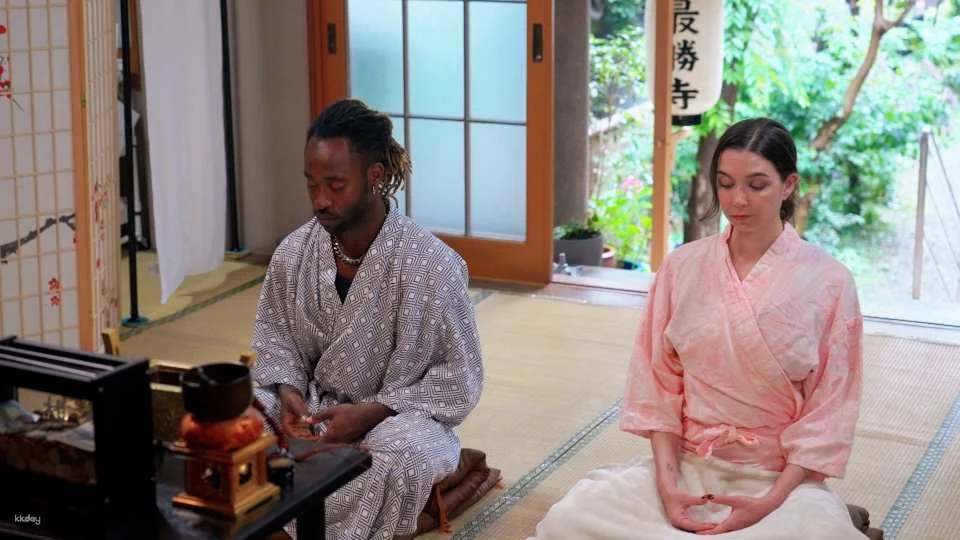 Osaka: Quiet Zen Retreat at a Temple at Night (60 mins)
